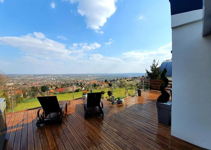 Bagoly Wellness Apartman